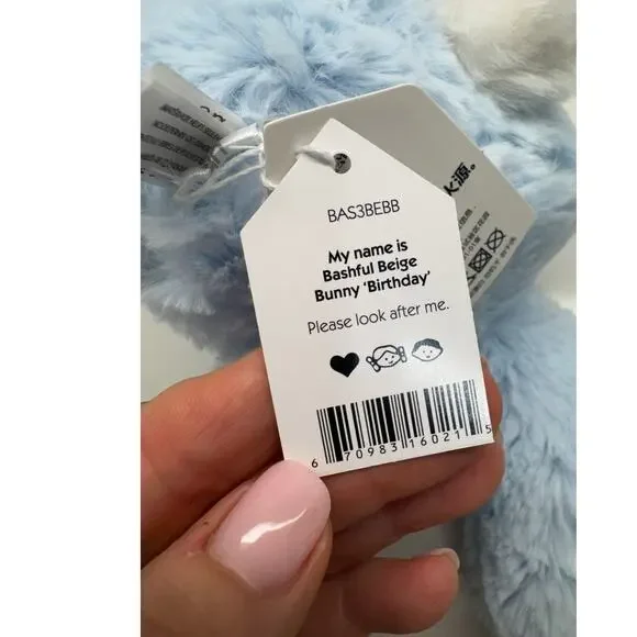 Jellycat Bashful Beige Bunny "Birthday" New With Tags - Picture 5 of 6